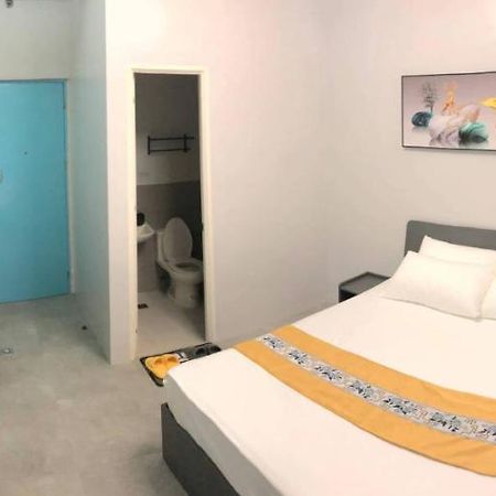 Coco Star Hotel Pasay Exteriör bild